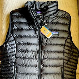 Black women’s Patagonia vest